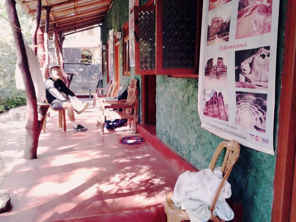 Bluesky Guest House Dambulla Bagian luar foto