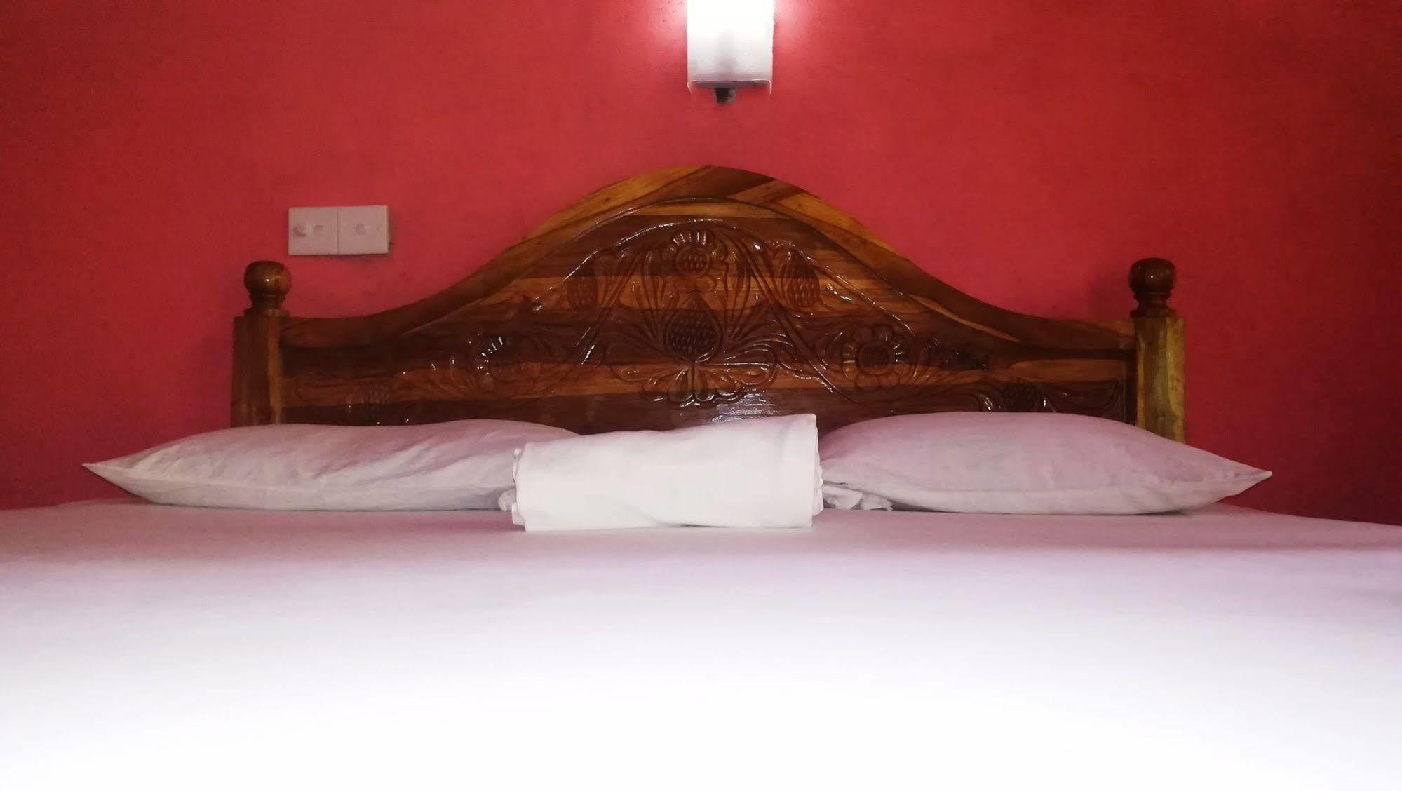 Bluesky Guest House Dambulla Bagian luar foto