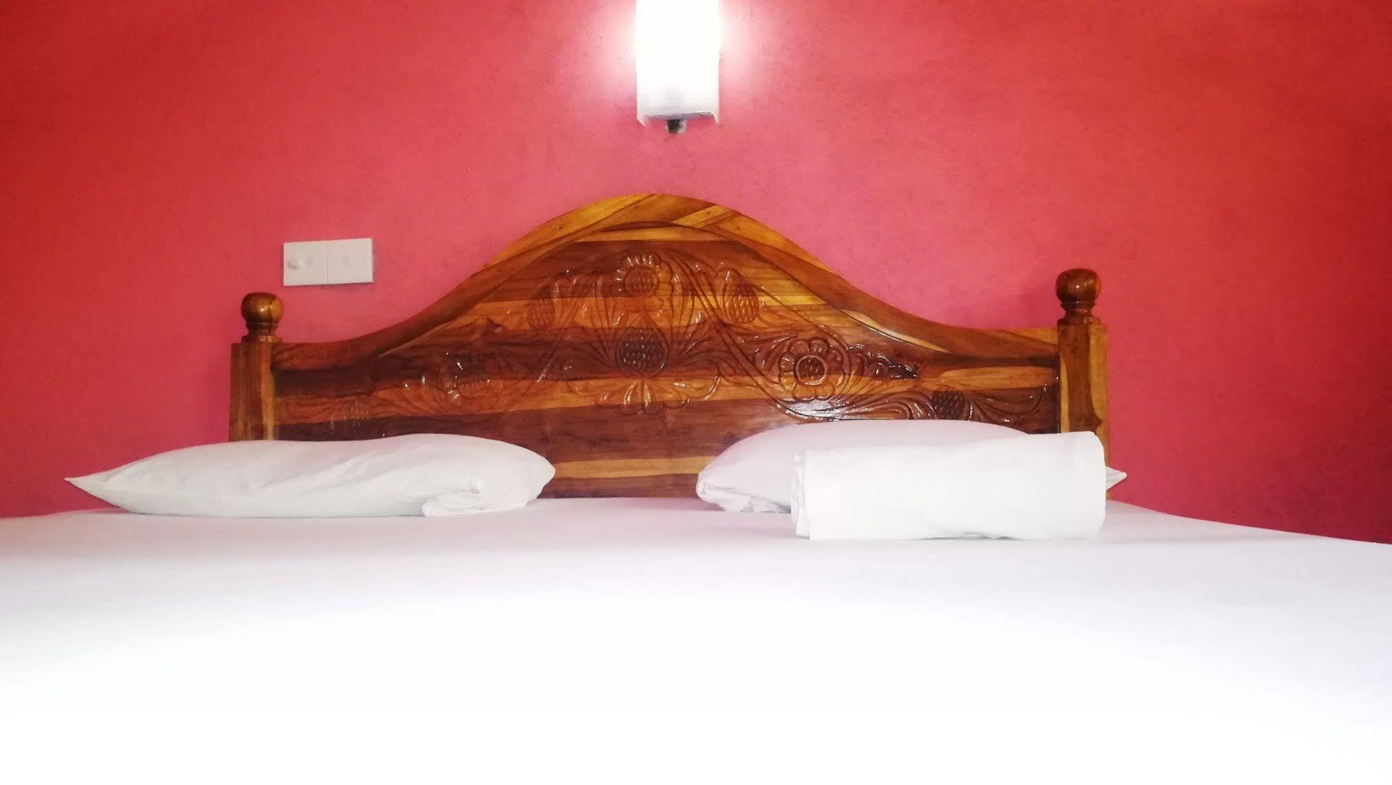 Bluesky Guest House Dambulla Bagian luar foto